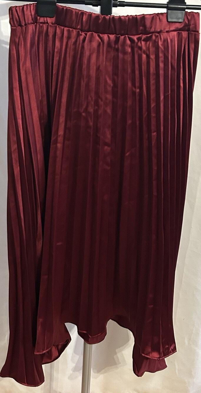 Scoop Women’s Pleated Midi Skirt, Size XS 0-2 MAROON